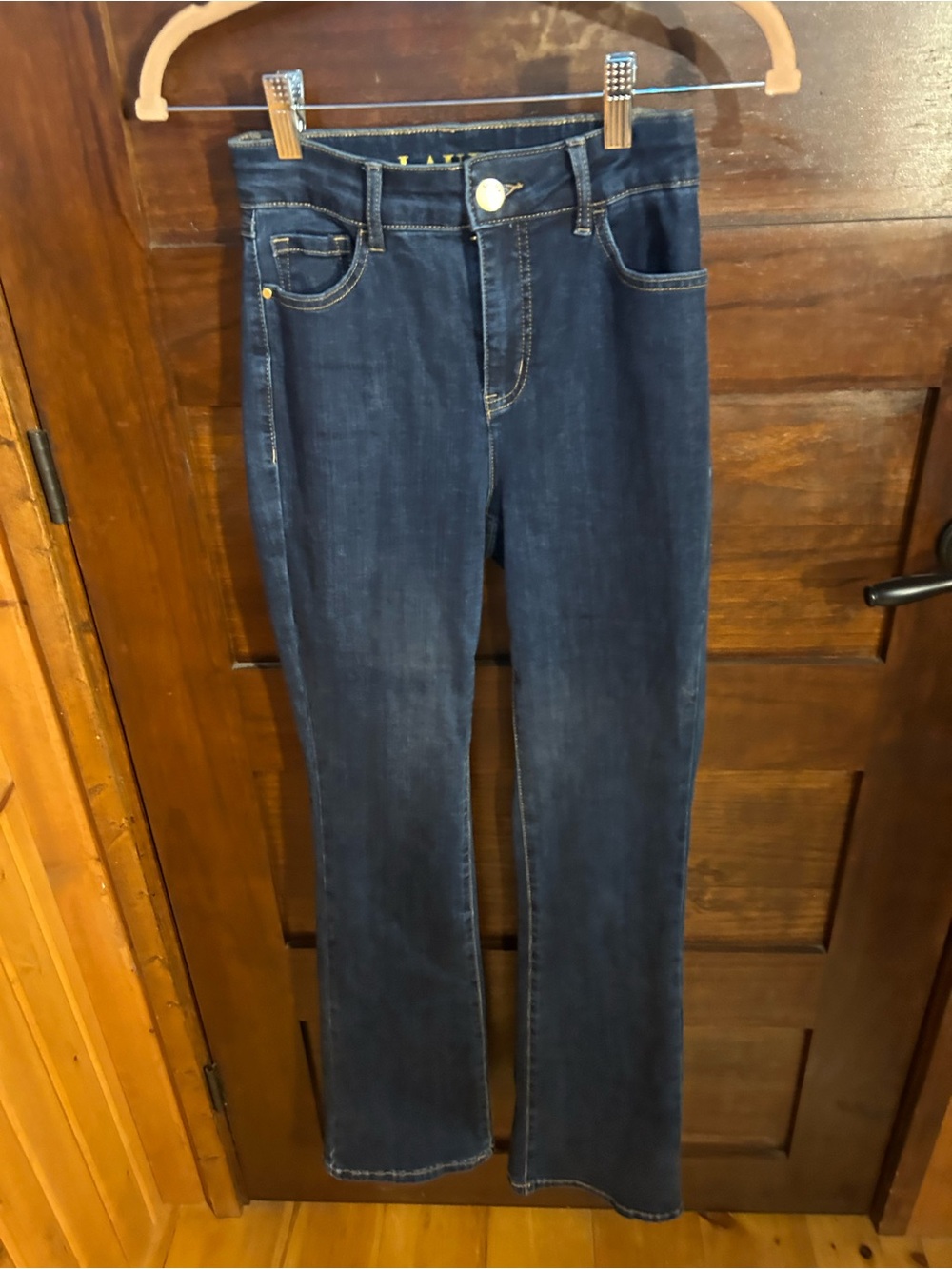 Laura Women's Straight-Leg Stretch Jeans — Dark Blue. Like new.